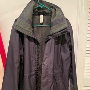 Patagonia men’s shell jacket -size large